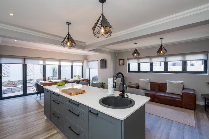 4 Bedroom Property for Sale in Calypso Beach Western Cape